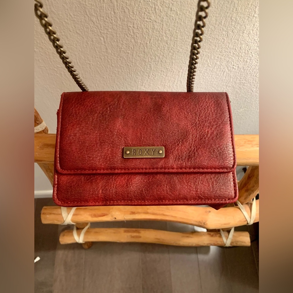 ROXY crossbody chain purse